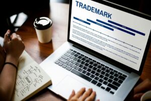 ترجمة مجانية للعلامة التجارية